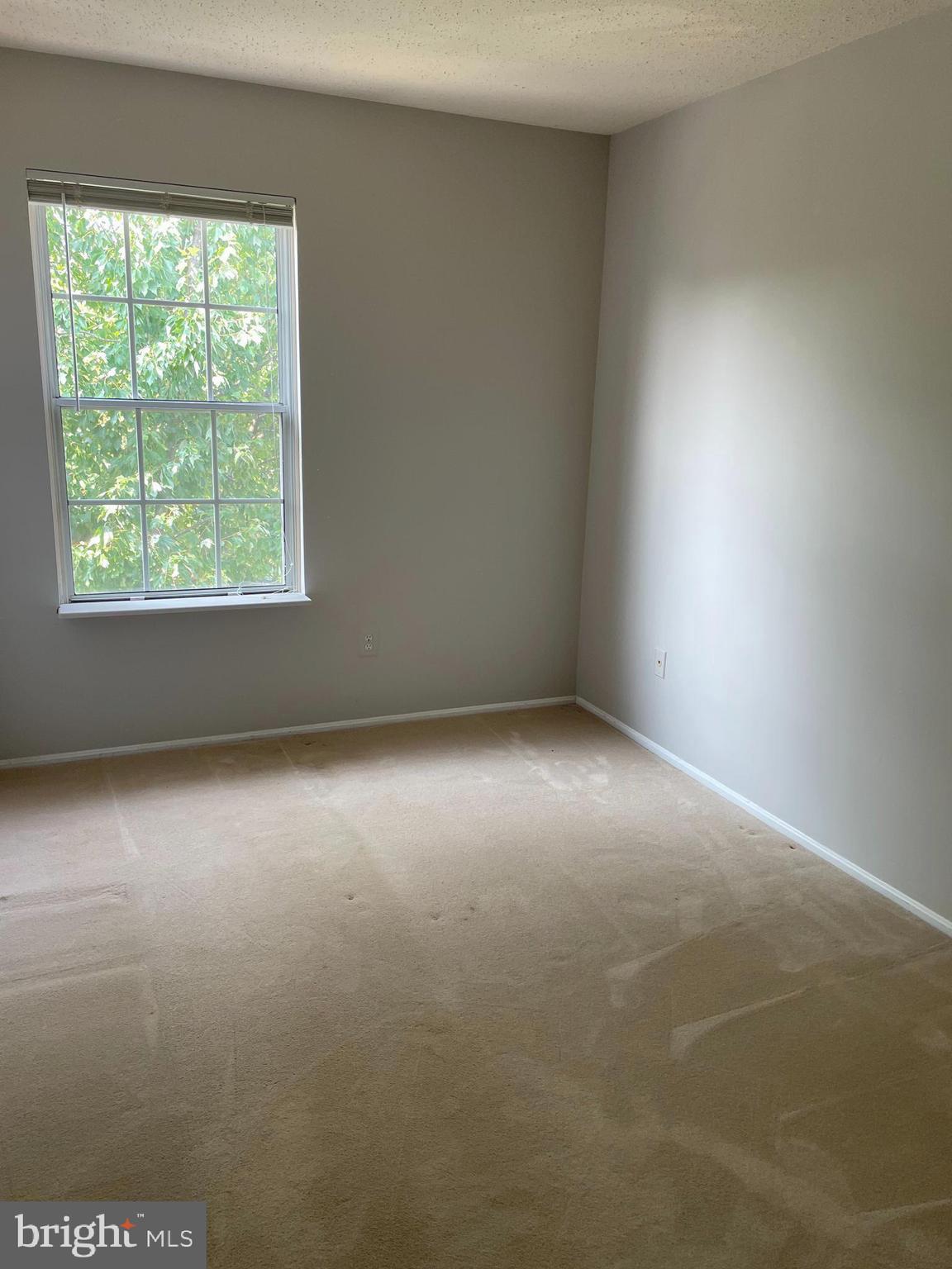 115 Fort Evans Road Southeast, Unit F Leesburg, VA 20175 - Photo 26 of 30 Bedroom