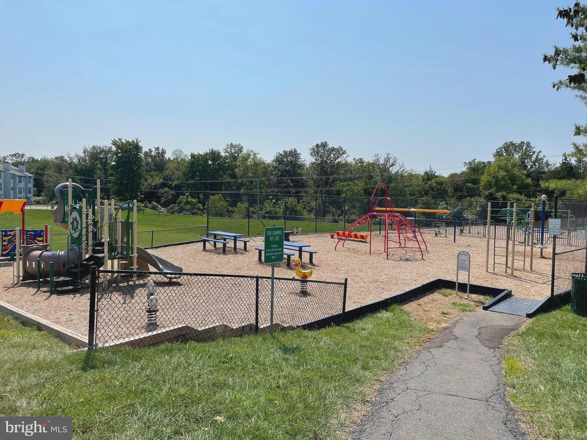 115 Fort Evans Road Southeast, Unit F Leesburg, VA 20175 - Photo 29 of 30 Tot Lot