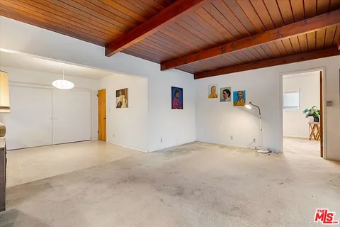 a view of empty room