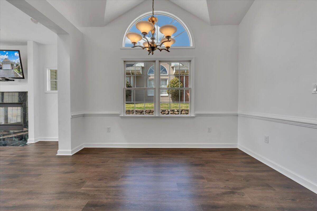 4822 Cave Spring Lane Roanoke, VA 24018 - Photo 14 of 41 14-MIB04019