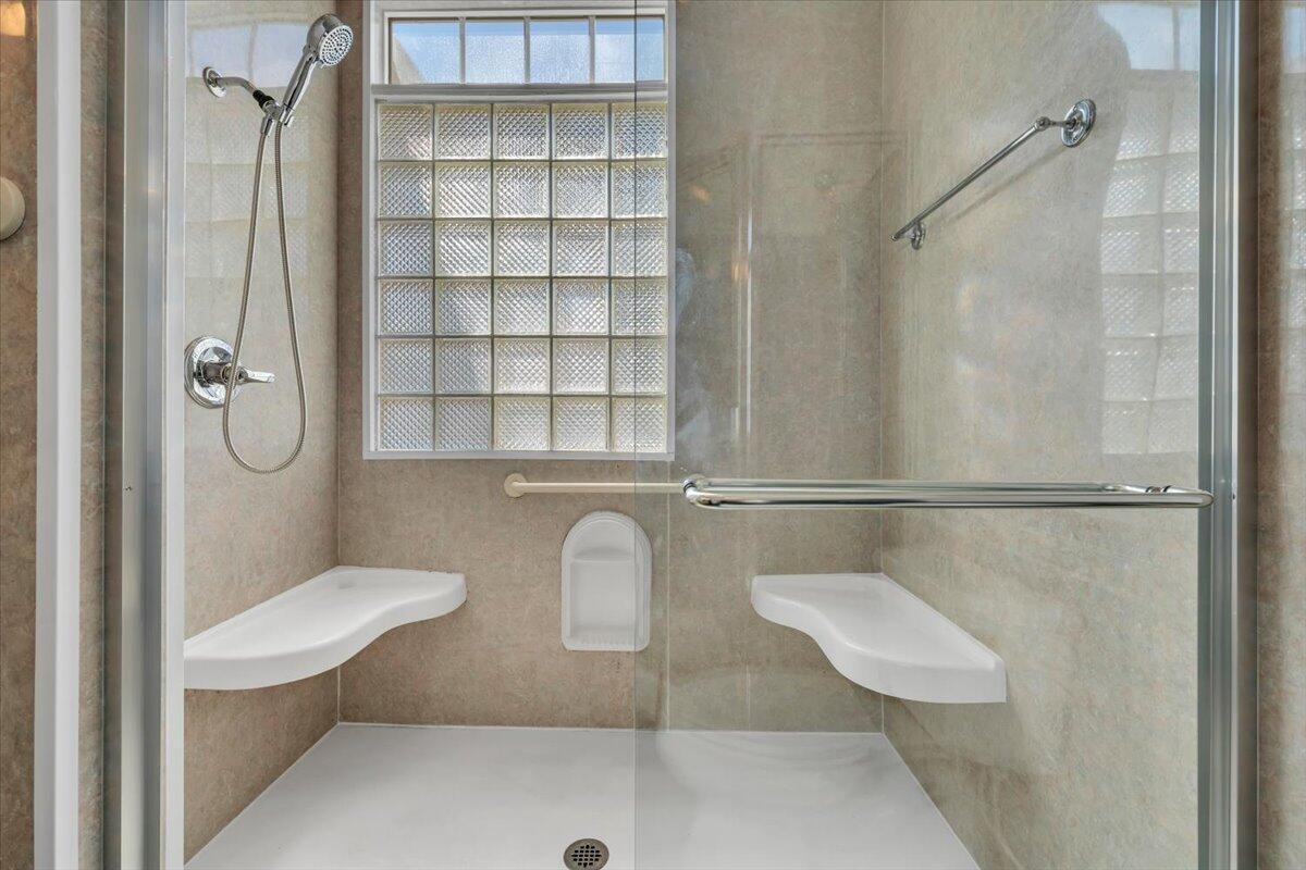 4822 Cave Spring Lane Roanoke, VA 24018 - Photo 25 of 41 27-MIB04067