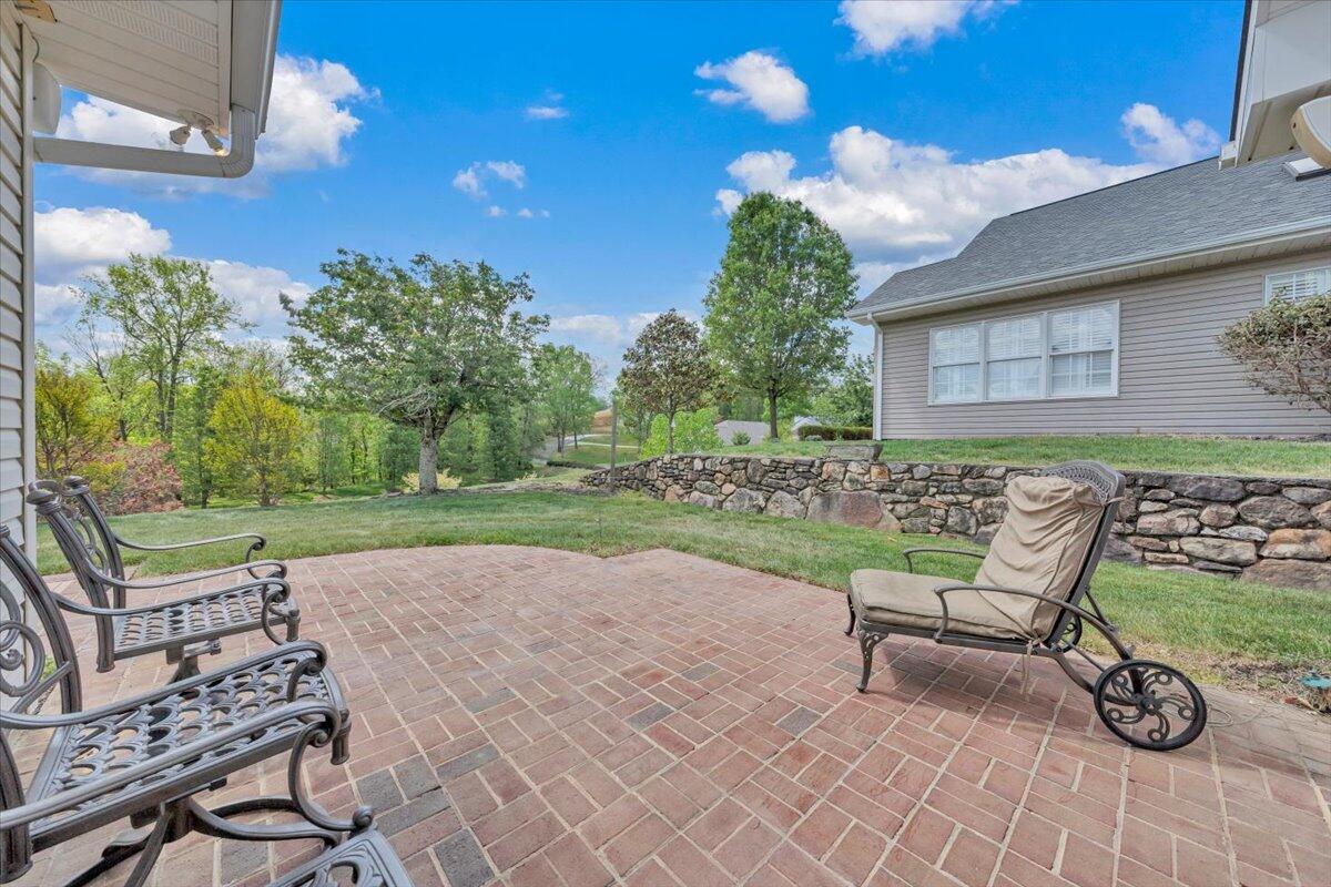 4822 Cave Spring Lane Roanoke, VA 24018 - Photo 36 of 41 38-MIB04097