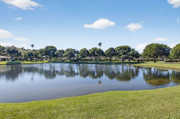 $2,900 | 8146 Windgate Drive, Boca Raton, FL 33496
