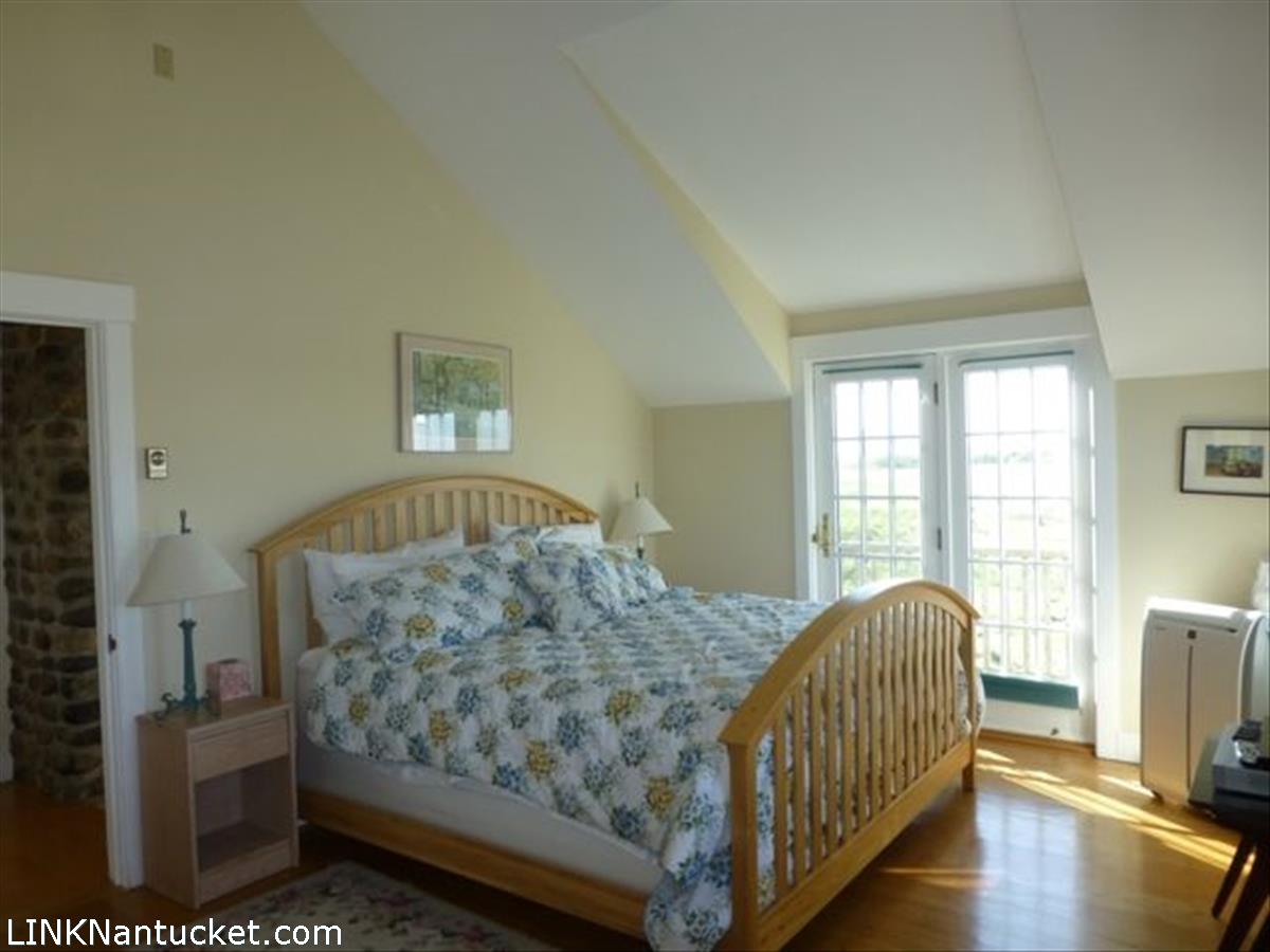 189 Eel Point Road Nantucket, MA 02554 - Photo 10 of 16 Master Bedroom