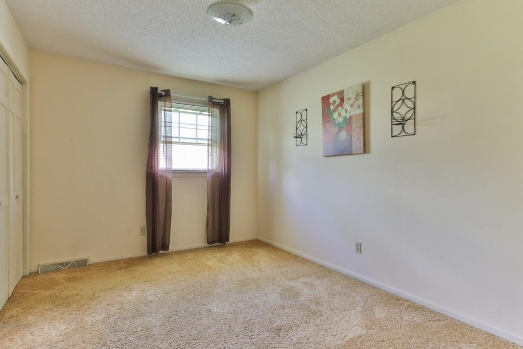 1170 Old Mountain Road Hiddenite, NC 28636 - Photo 13 of 18 Gallery Image 13