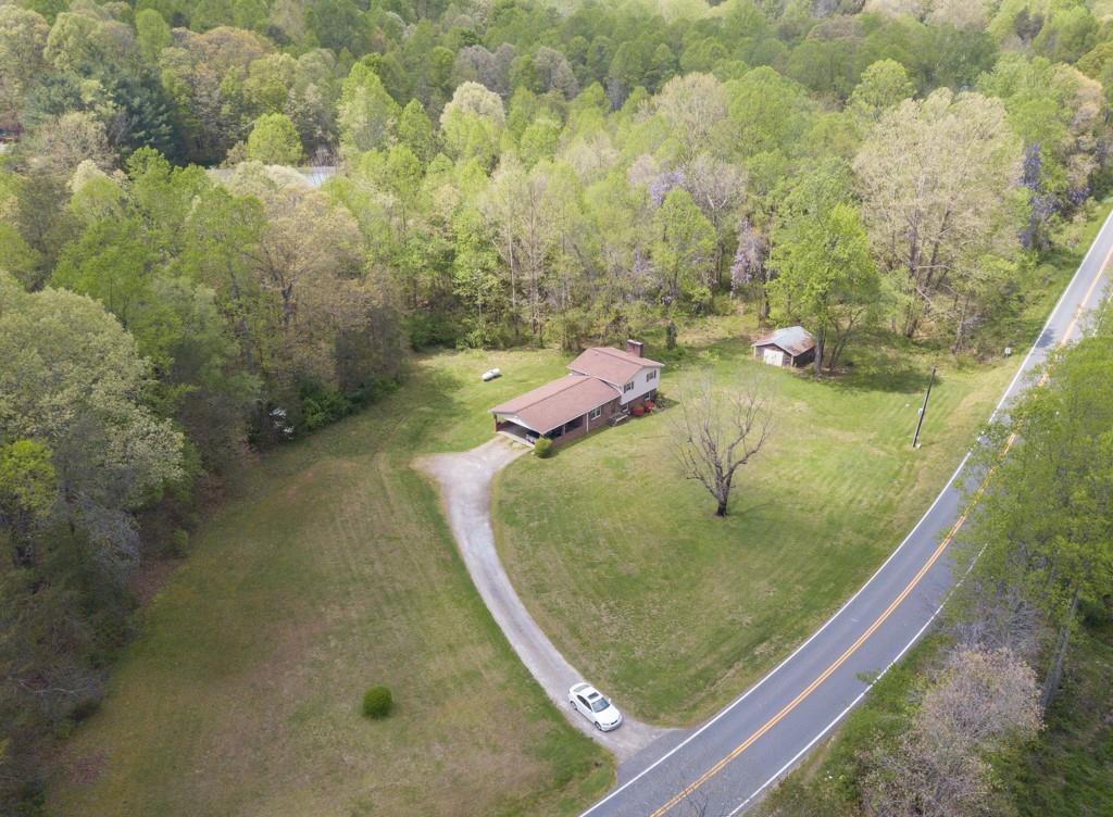 1170 Old Mountain Road Hiddenite, NC 28636 - Photo 4 of 18 Gallery Image 4