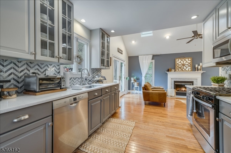 107 Valley View Trail Sparta, NJ 07871 - Photo 4 of 20