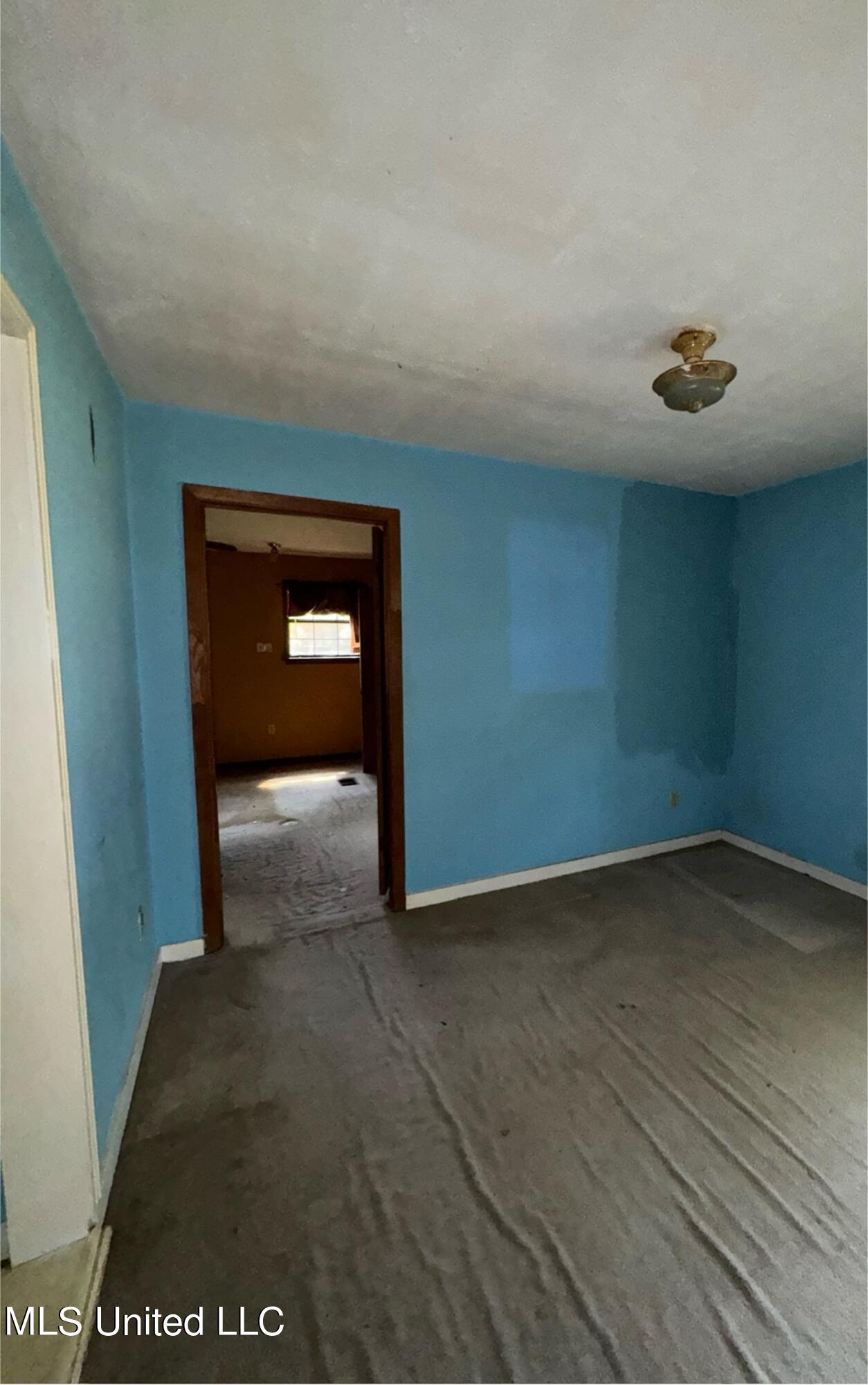 661 Robinhood Road Jackson, MS 39206 - Photo 6 of 8 photo aug 15 2024, 11 17 11 am