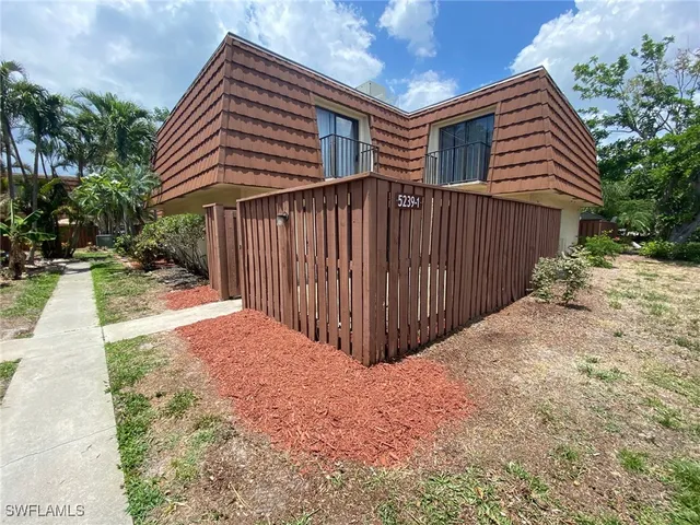 $1,539 | 5239 Cedarbend Drive, Unit 1, Fort Myers, FL 33919