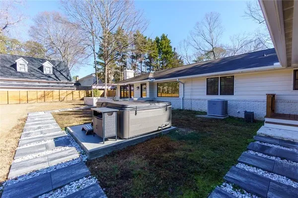 $4,500 | 7330 Hunters Branch Drive Northeast, Sandy Springs, GA 30328