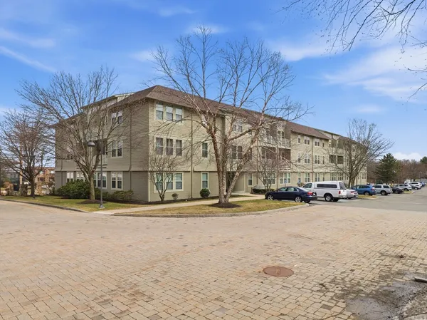 $425,000 | 2 Harvest Drive, Unit 308, North Andover, MA 01845