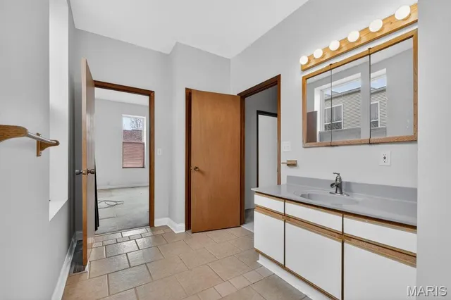 $275,000 | 1907 Lynch Street, St. Louis, MO 63118