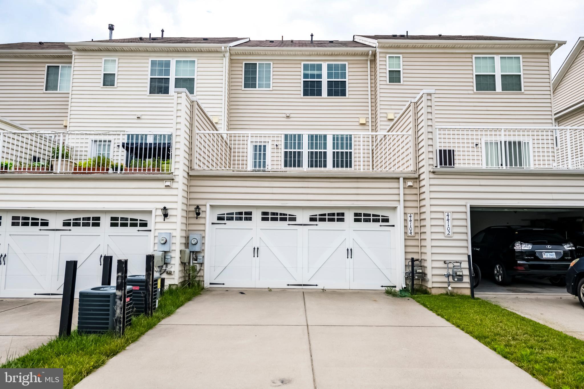 44104 Turf Field Square Chantilly, VA 20152 - Photo 33 of 38