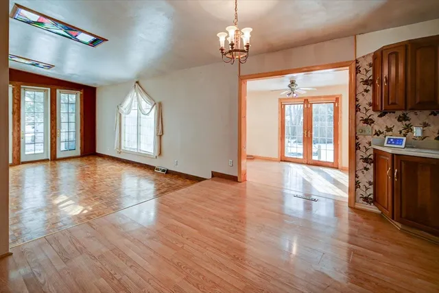 $425,000 | 2102 Manor Green Drive, Madison, WI 53711