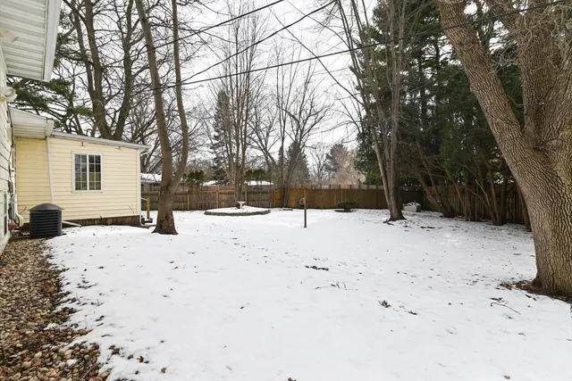 $425,000 | 2102 Manor Green Drive, Madison, WI 53711