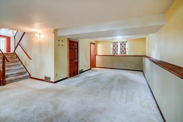 $425,000 | 2102 Manor Green Drive, Madison, WI 53711