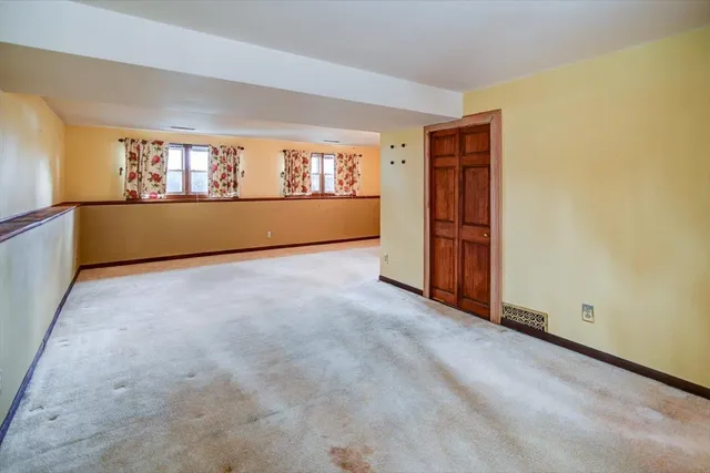 $425,000 | 2102 Manor Green Drive, Madison, WI 53711