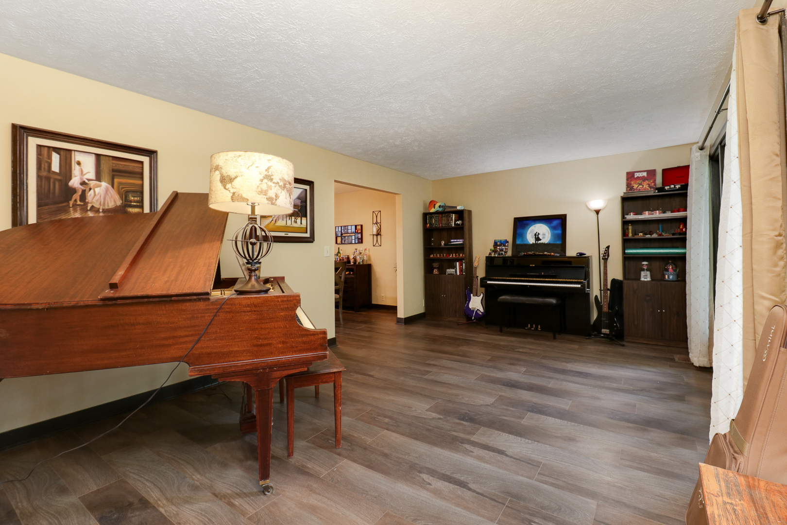 5 Lake Bluff Road Bloomington, IL 61704 - Photo 5 of 47 Gallery Image 5