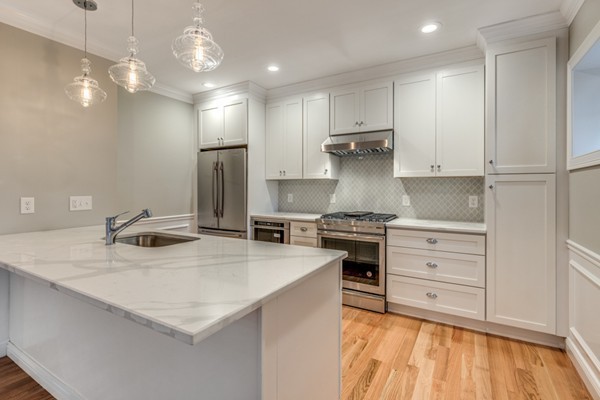 64-66 Bennett Street Boston, MA 02135 - Photo 5 of 30