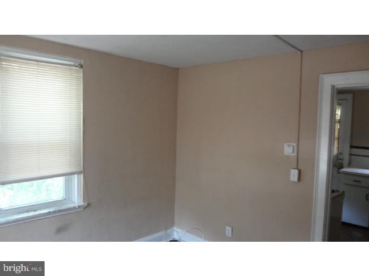 1021 Collings Road Camden, NJ 08104 - Photo 5 of 14