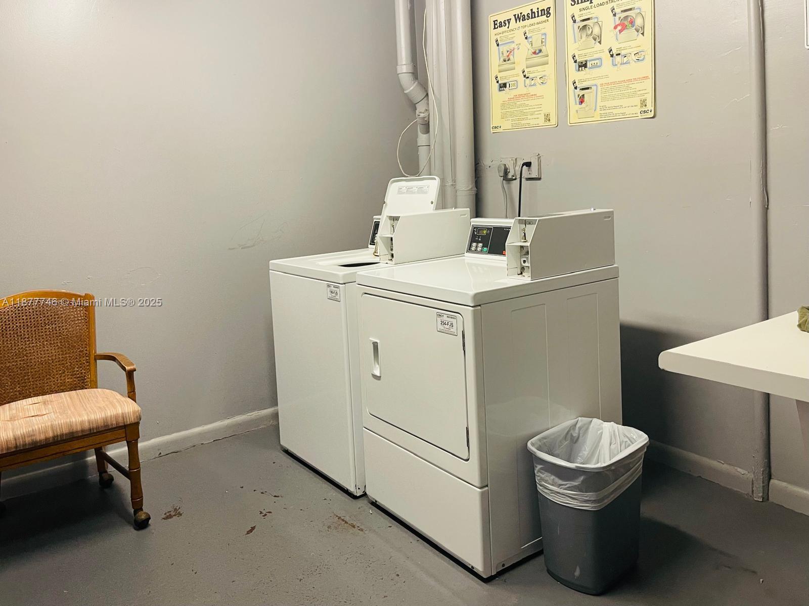 251 Suffolk F, Unit 251 Boca Raton, FL 33434 - Photo 19 of 25 a bathroom with a toilet and a sink