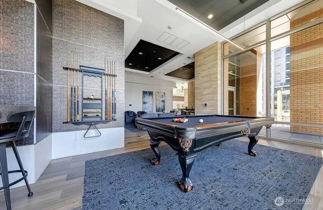 $2,650 | 10610 Northeast 9th Place, Unit 803, Bellevue, WA 98004