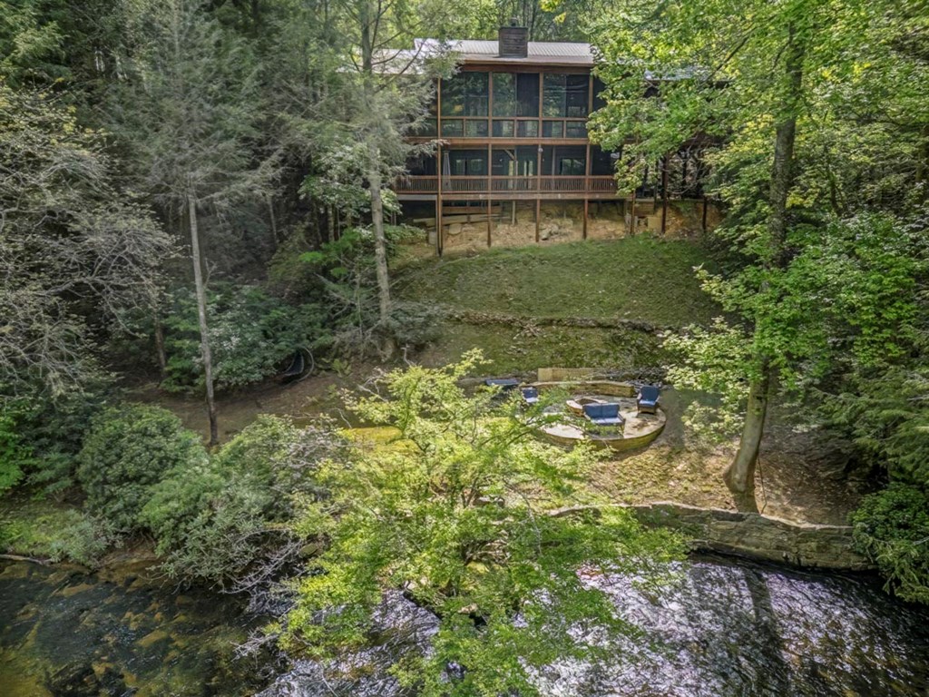 360 Cascade Point Ellijay, GA 30540 - Photo 11 of 50 Gallery Image 11