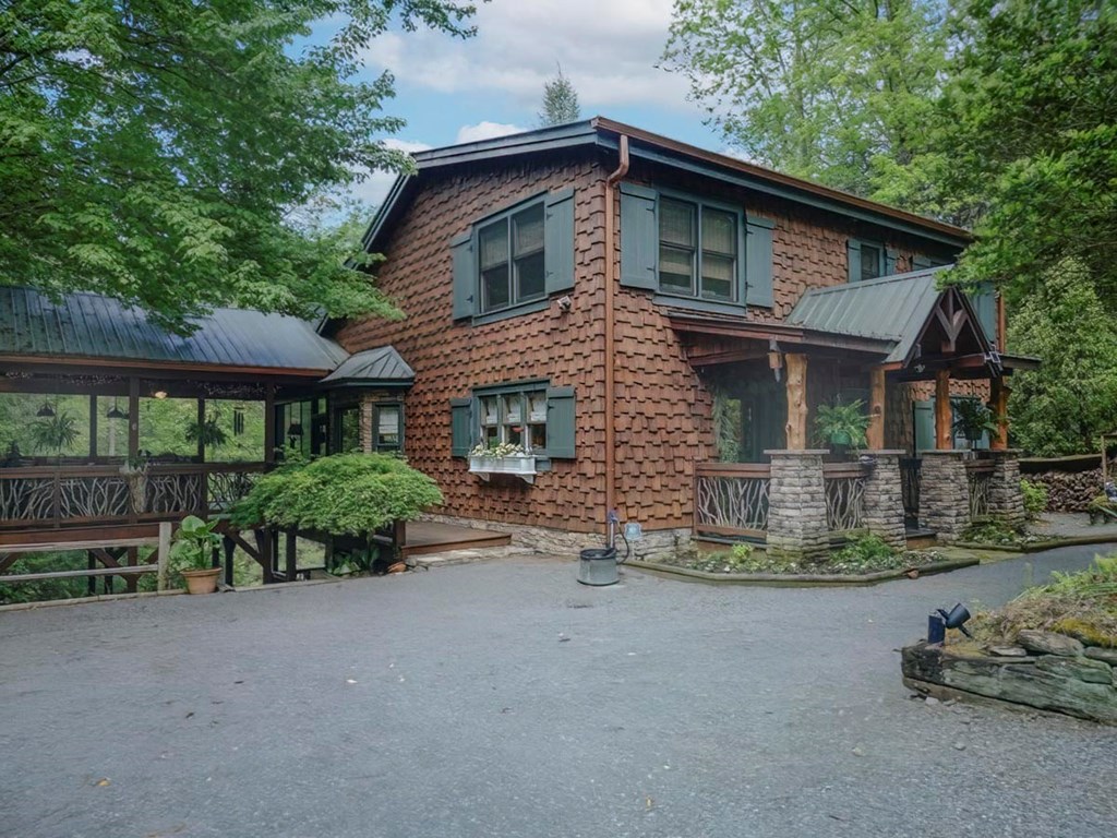 360 Cascade Point Ellijay, GA 30540 - Photo 2 of 50 Gallery Image 2