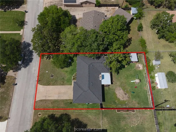 $295,000 | 3613 Oak Ridge Drive, Bryan, TX 77802