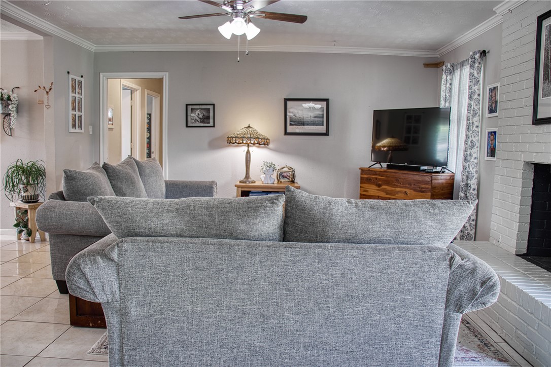 3613 Oak Ridge Drive Bryan, TX 77802 - Photo 5 of 17