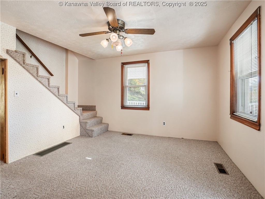 808 Stover Road Dunbar, WV 25064 - Photo 11 of 44 Gallery Image 11