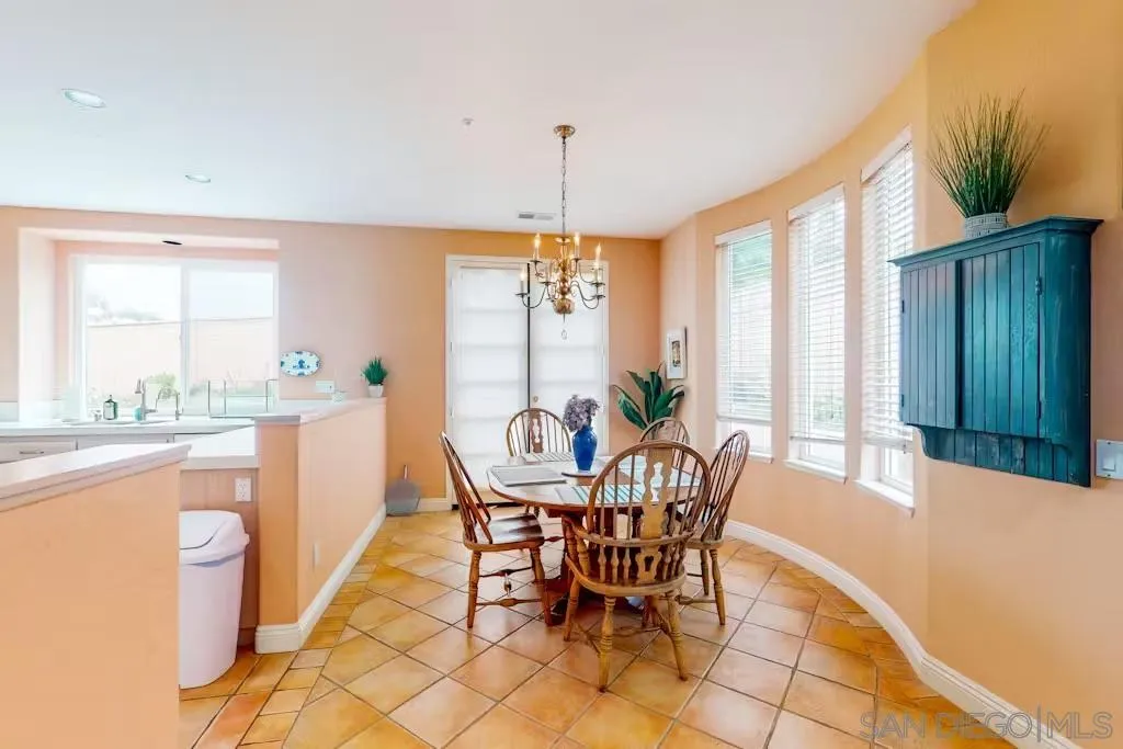 863 Starflower Road Encinitas, CA 92024 - Photo 5 of 23