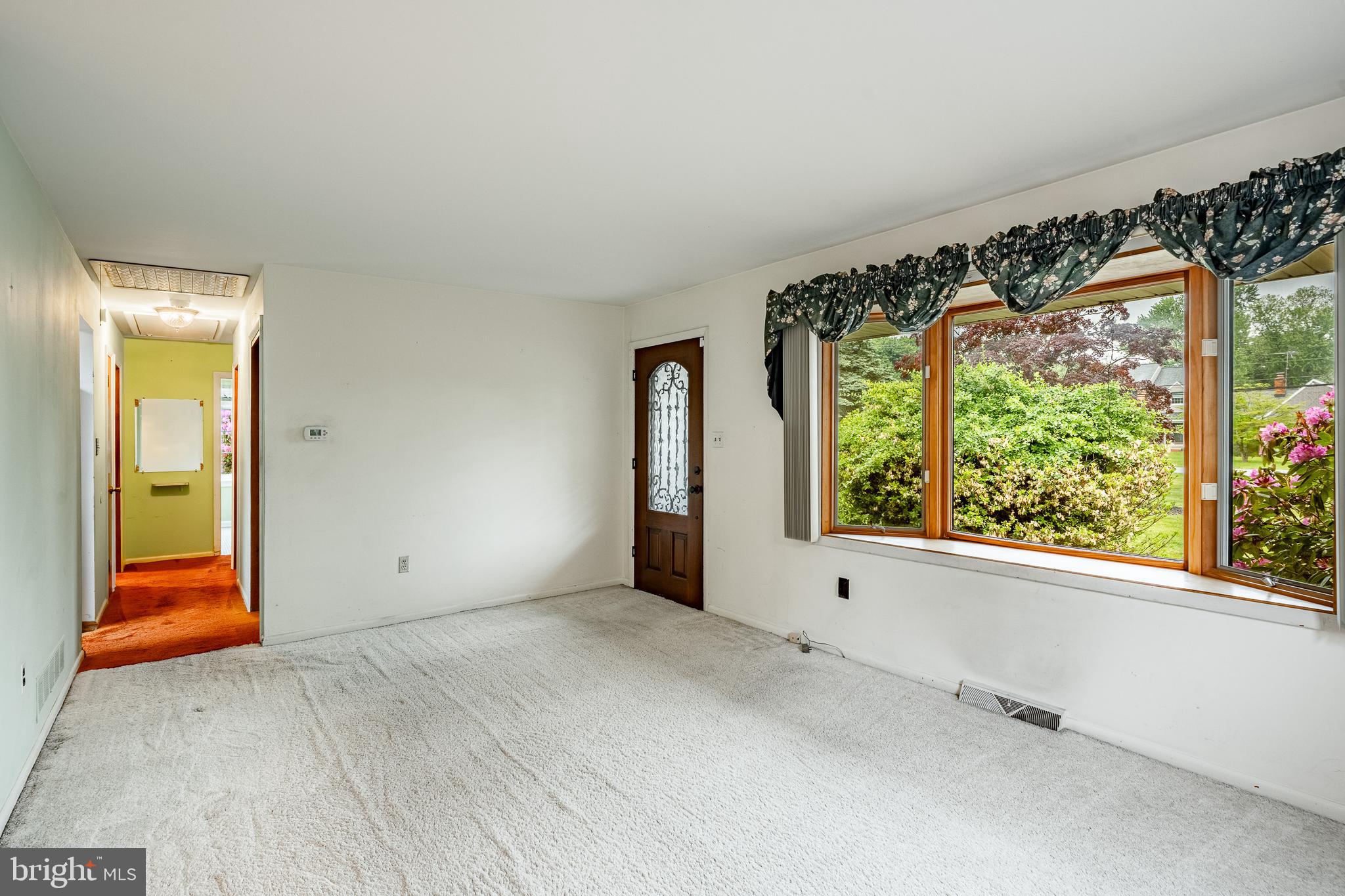 1342 Morstein Road West Chester, PA 19380 - Photo 9 of 40 Living room