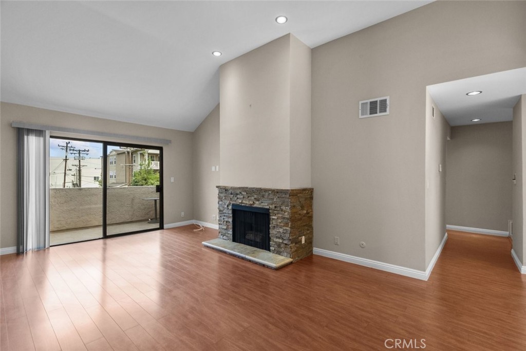 336 West California Avenue, Unit 303 Glendale, CA 91203 - Photo 5 of 27