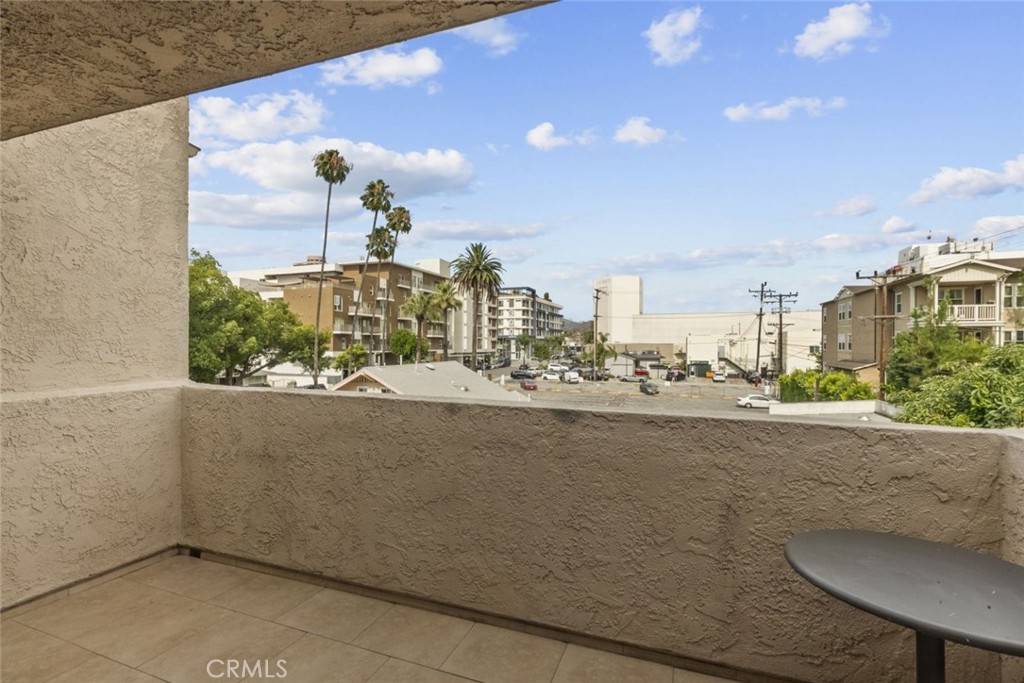 336 West California Avenue, Unit 303 Glendale, CA 91203 - Photo 7 of 27