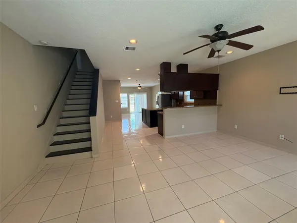 $1,750 | 7403 Buena Vista Street, Unit B, Houston, TX 77087