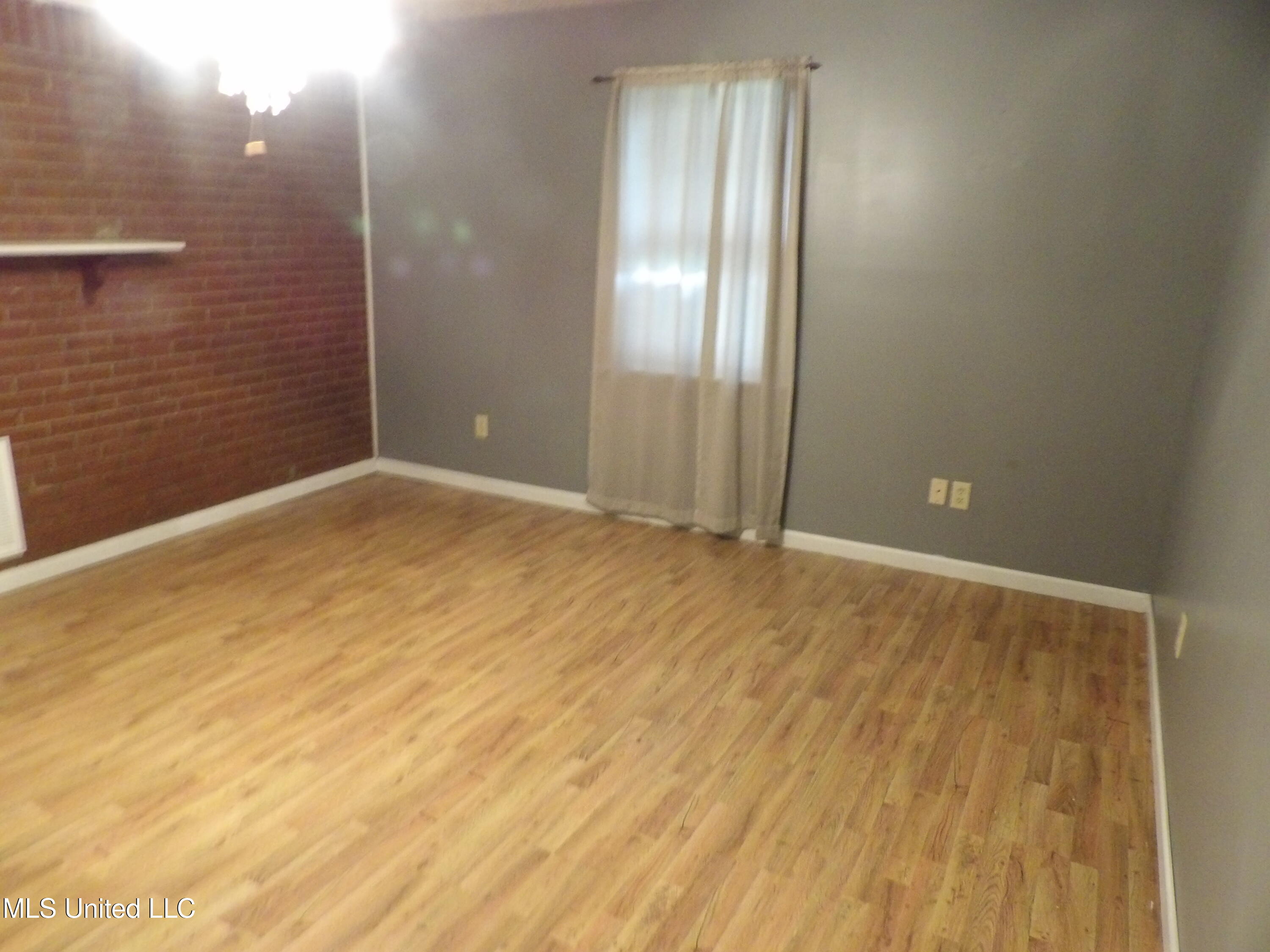 4271 Laws Hill Road Waterford, MS 38685 - Photo 15 of 21 100_6617