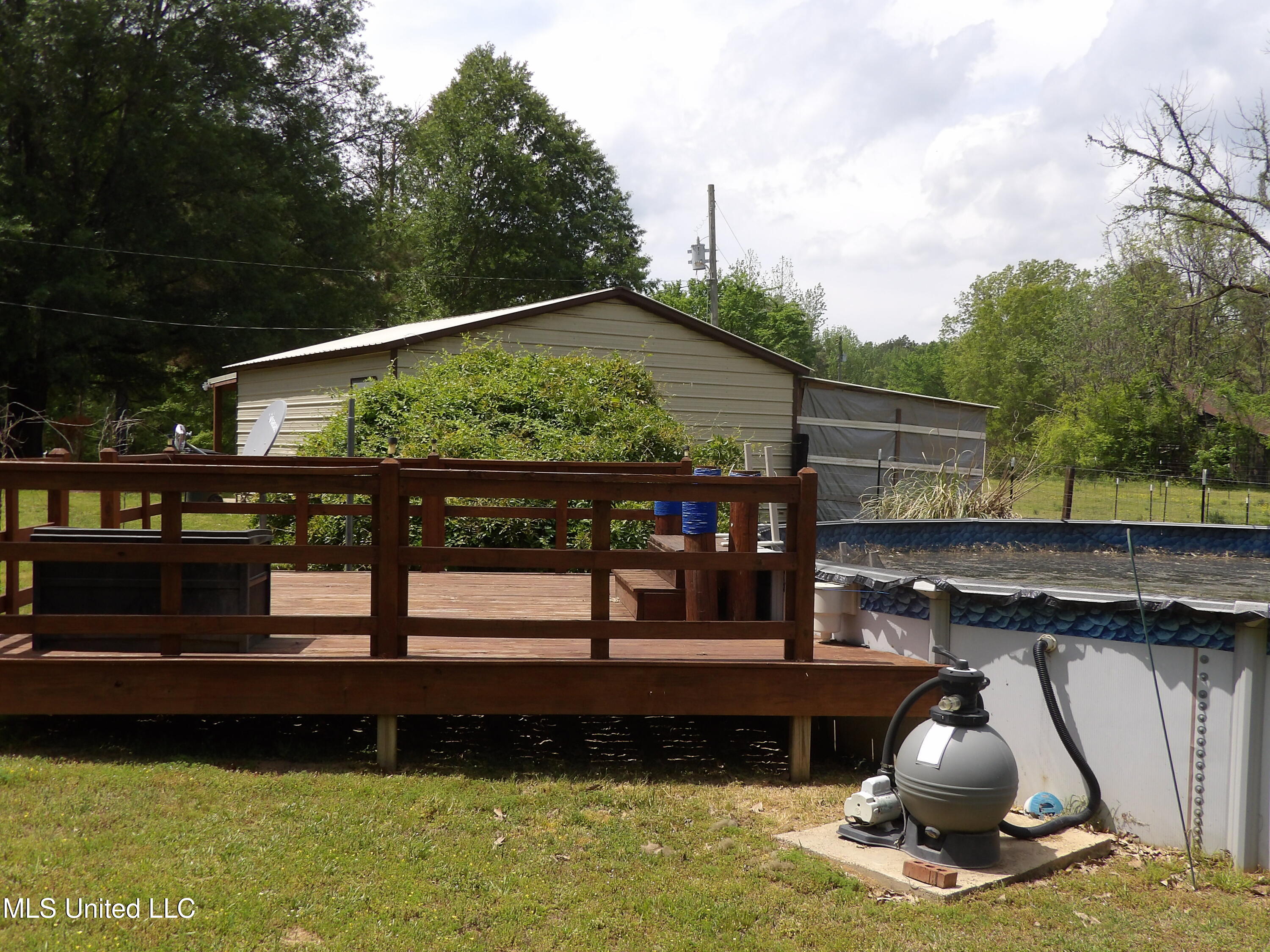 4271 Laws Hill Road Waterford, MS 38685 - Photo 5 of 21 100_6463