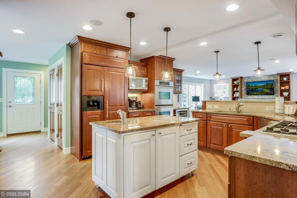 5935 Glencoe Road Excelsior, MN 55331 - Photo 8 of 30