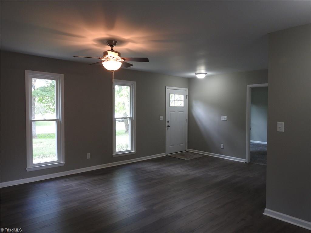 326 Ridgecrest Drive King, NC 27021 - Photo 3 of 22 Gallery Image 3