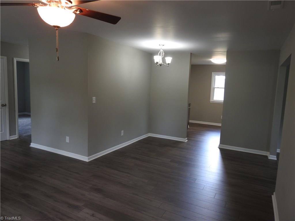 326 Ridgecrest Drive King, NC 27021 - Photo 4 of 22 Gallery Image 4