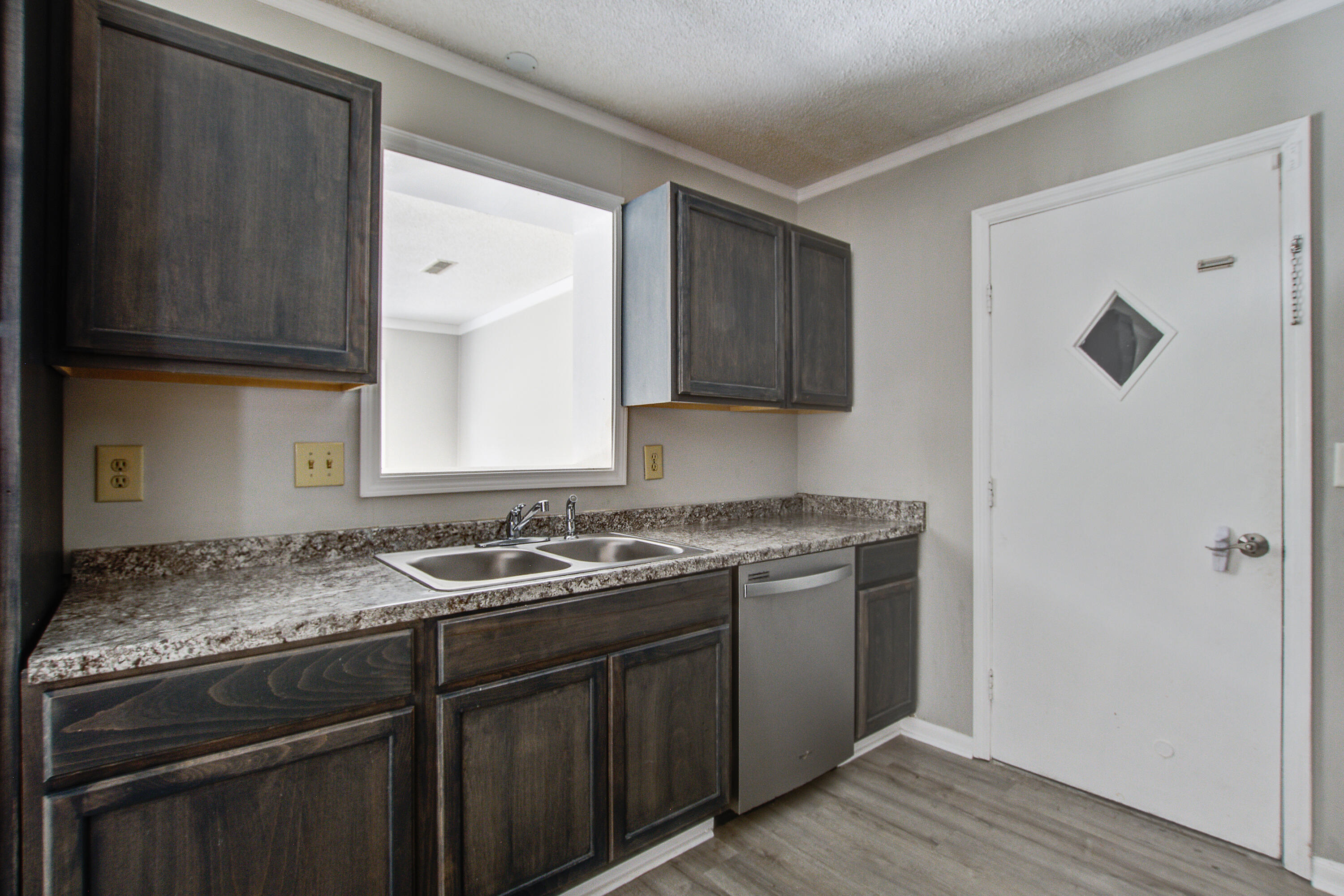 123 Wheeler Road Summerville, SC 29486 - Photo 11 of 41 123 (15)