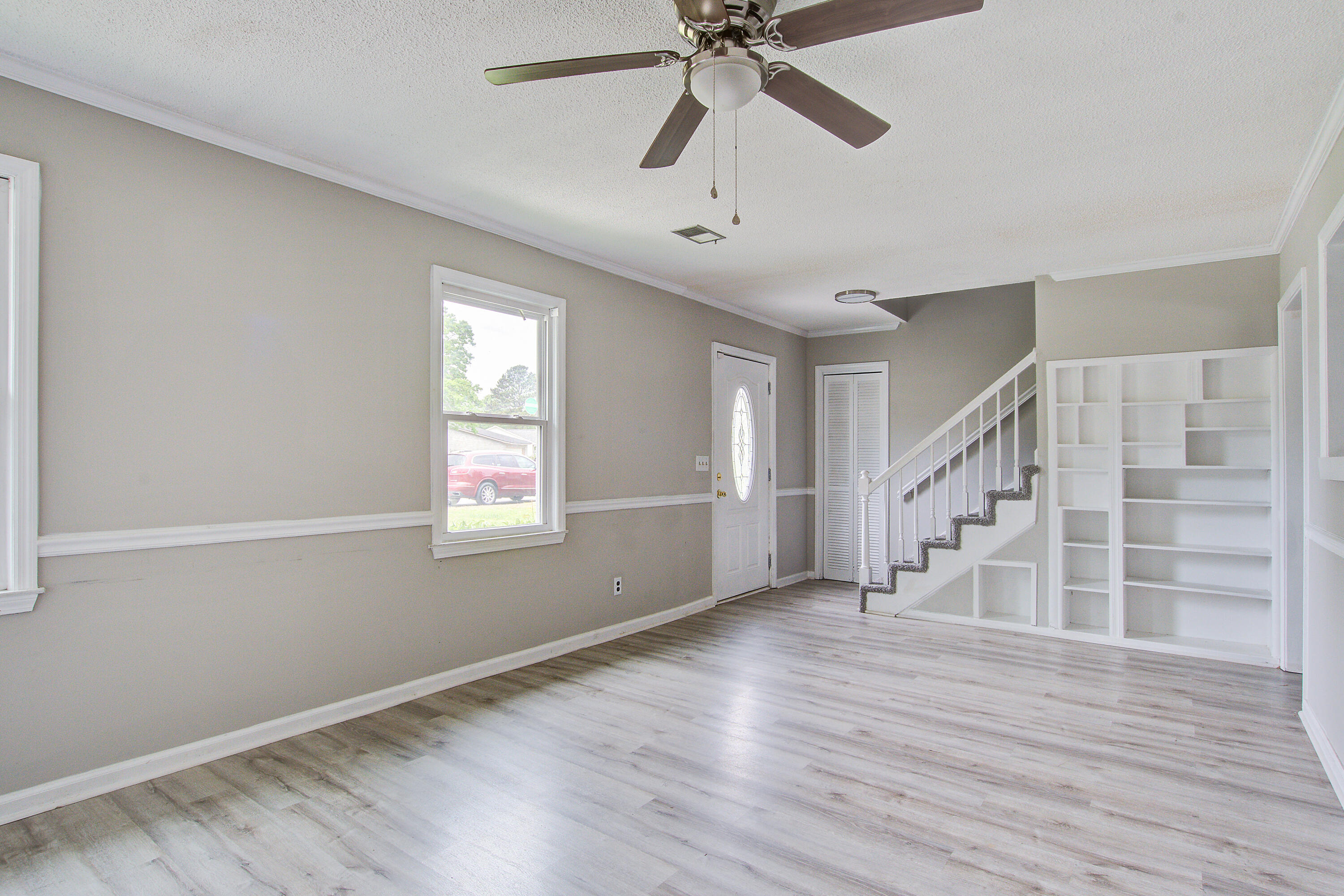 123 Wheeler Road Summerville, SC 29486 - Photo 3 of 41 123 (9)