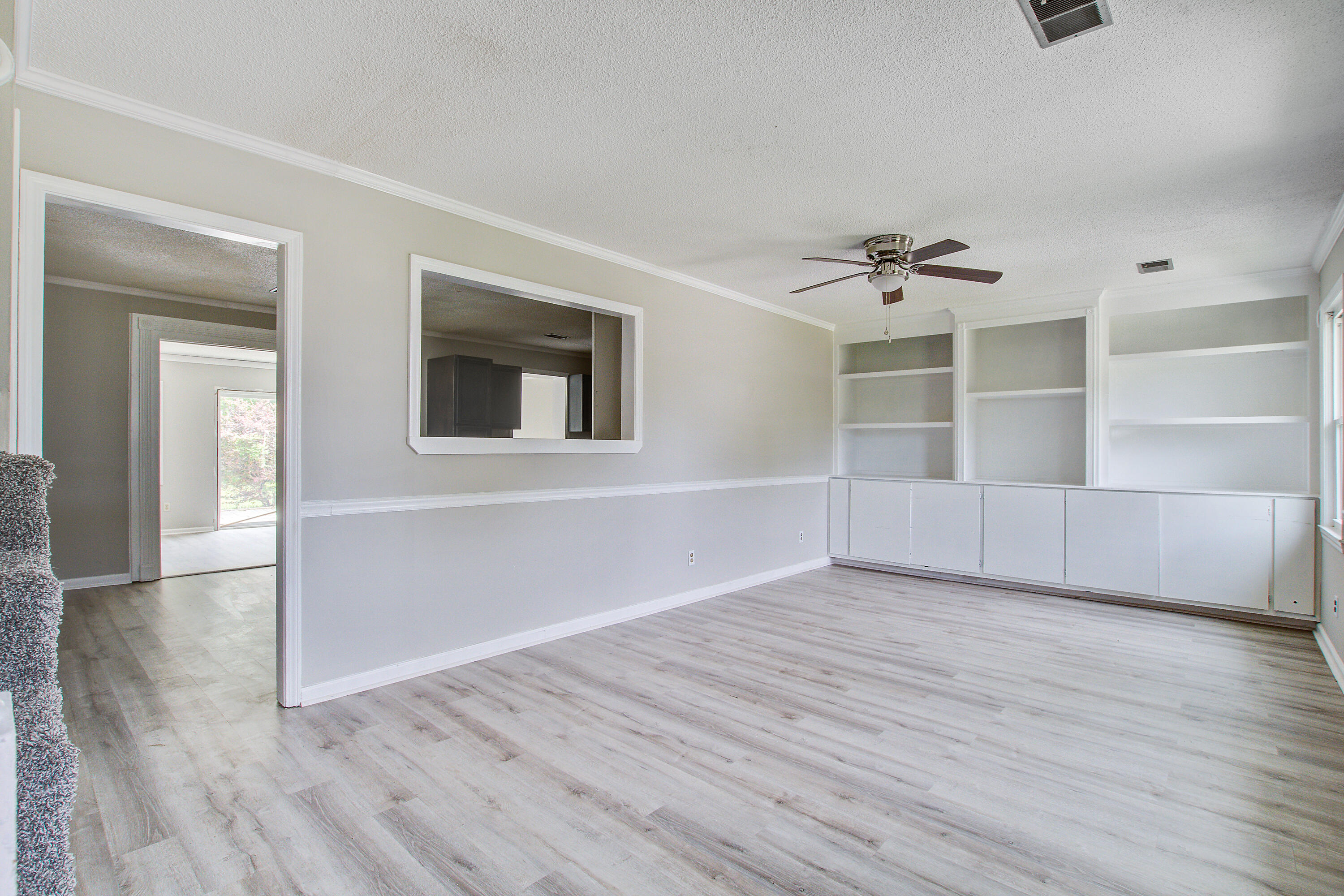 123 Wheeler Road Summerville, SC 29486 - Photo 4 of 41 123 (7)