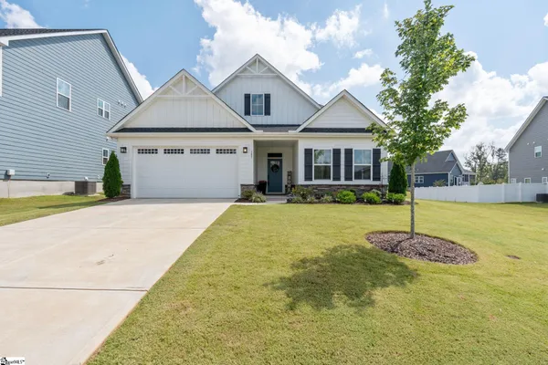 $479,999 | 105 Comanche Trail, Greenville, SC 29607