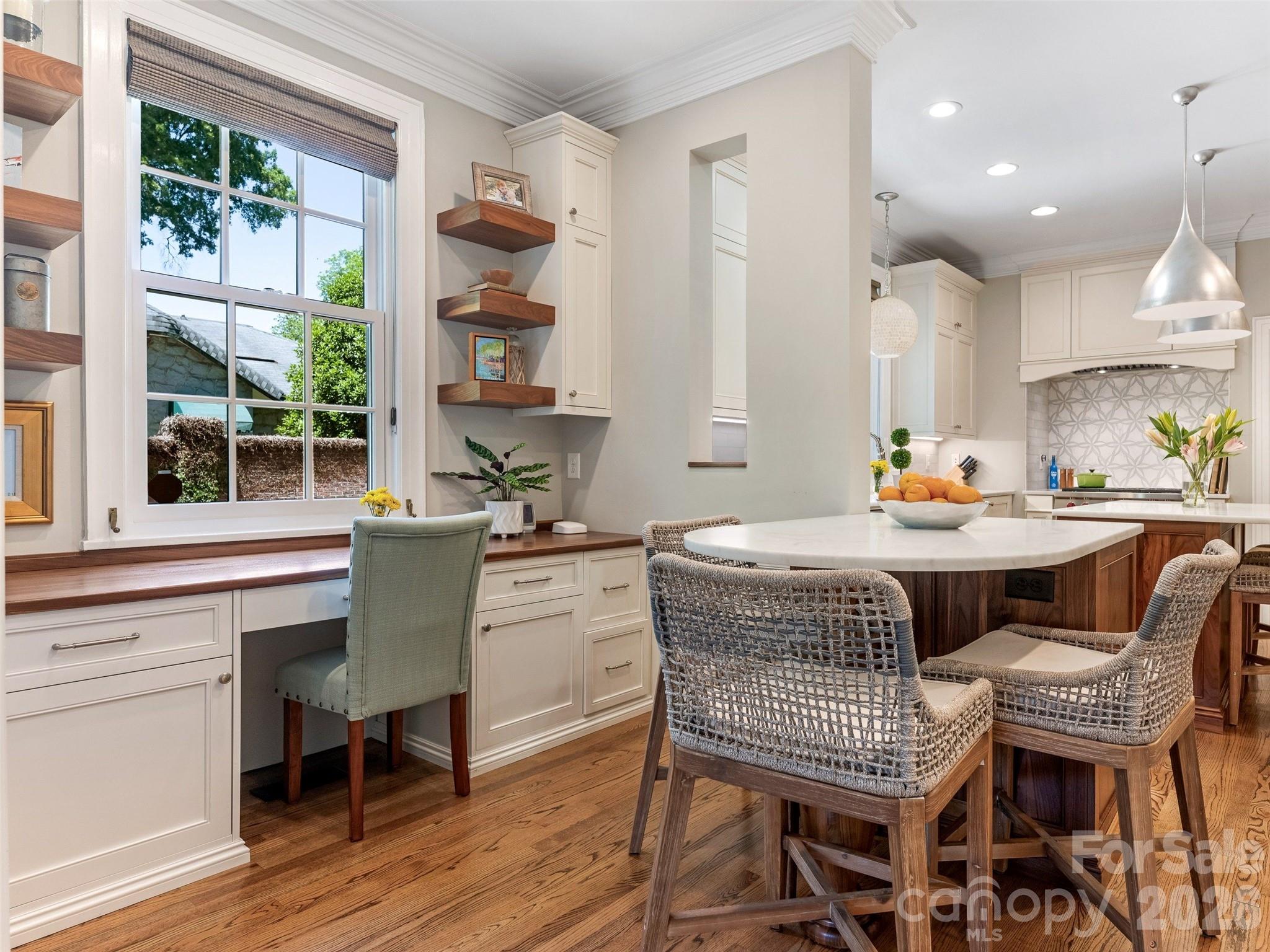 714 Edgehill Road North Charlotte, NC 28207 - Photo 12 of 48 Gallery Image 12