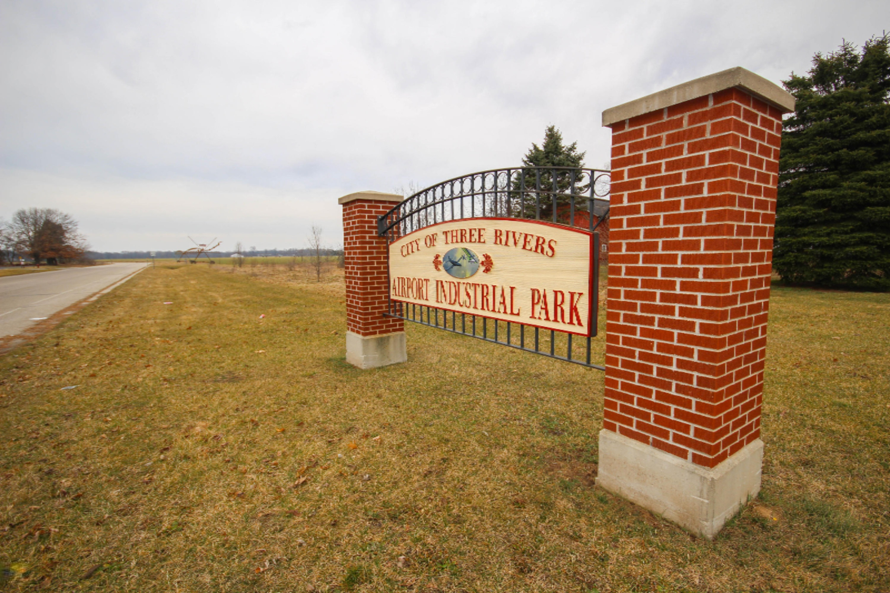 Three Hov Aire Drive, Unit 5 5 ACRES Three Rivers, MI 49093 - Photo 3 of 10 untitled (8 of 9)