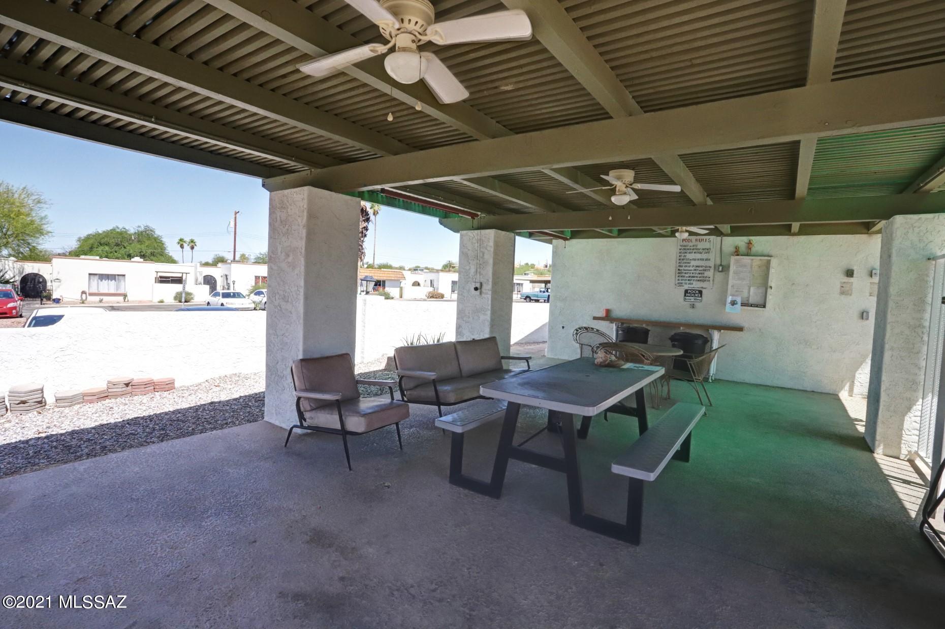 660 East River Road, Unit I Tucson, AZ 85704 - Photo 33 of 37
