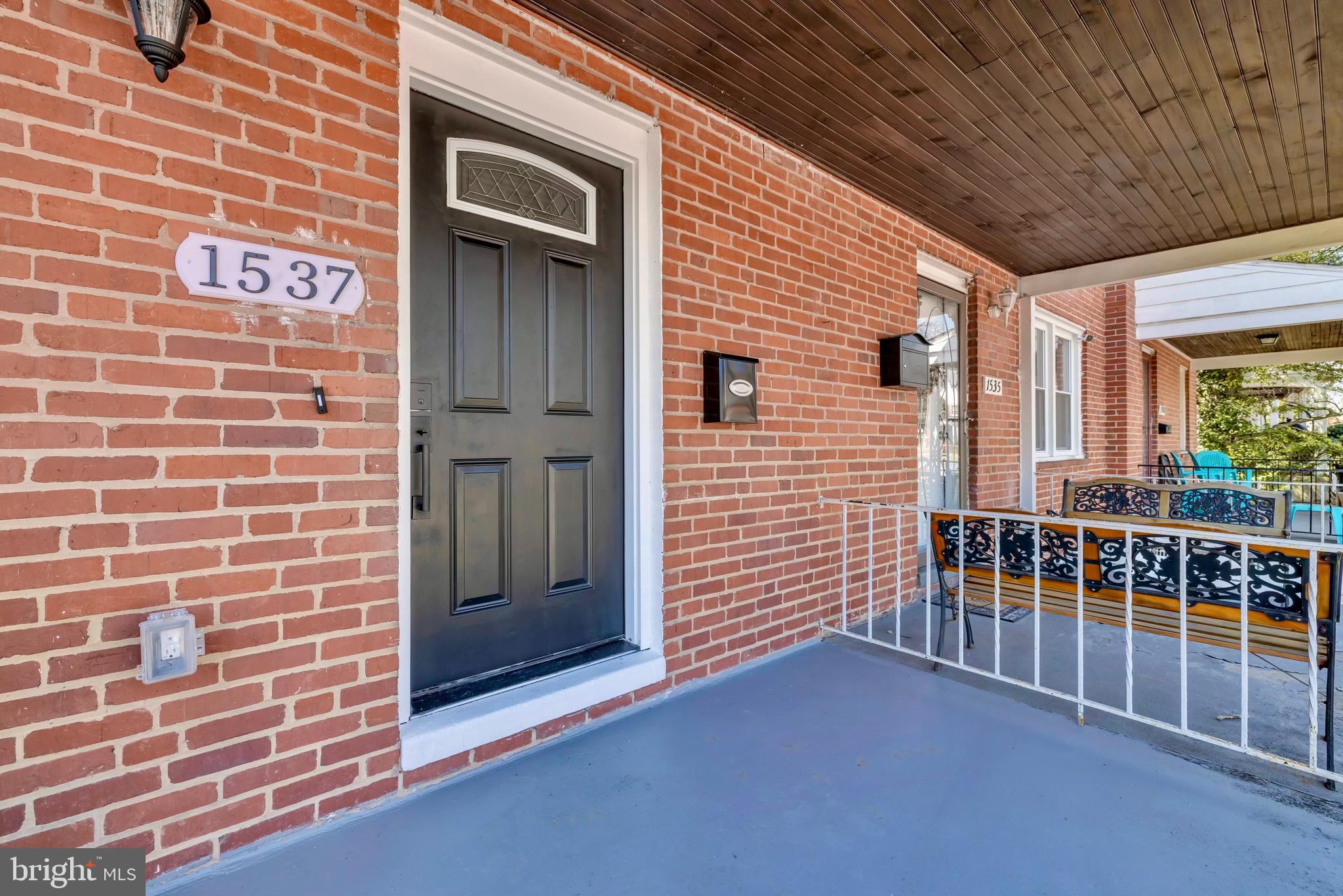 1537 Stonewood Road Baltimore, MD 21239 - Photo 3 of 50 Gallery Image 3