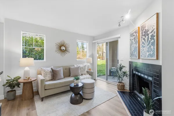 $275,000 | 5300 Harbour Pointe Boulevard, Unit 309A, Mukilteo, WA 98275